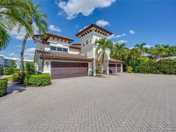 1311 Chesapeake AVE , Unit 4A, NAPLES, FL 34102