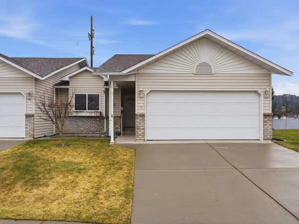 1948 S Century Ln, Veradale, WA 99037