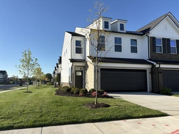 5591 Corgi Drive, Ann Arbor, MI 48108