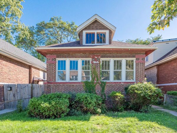 8919 S Bishop Street, Chicago, IL 60620