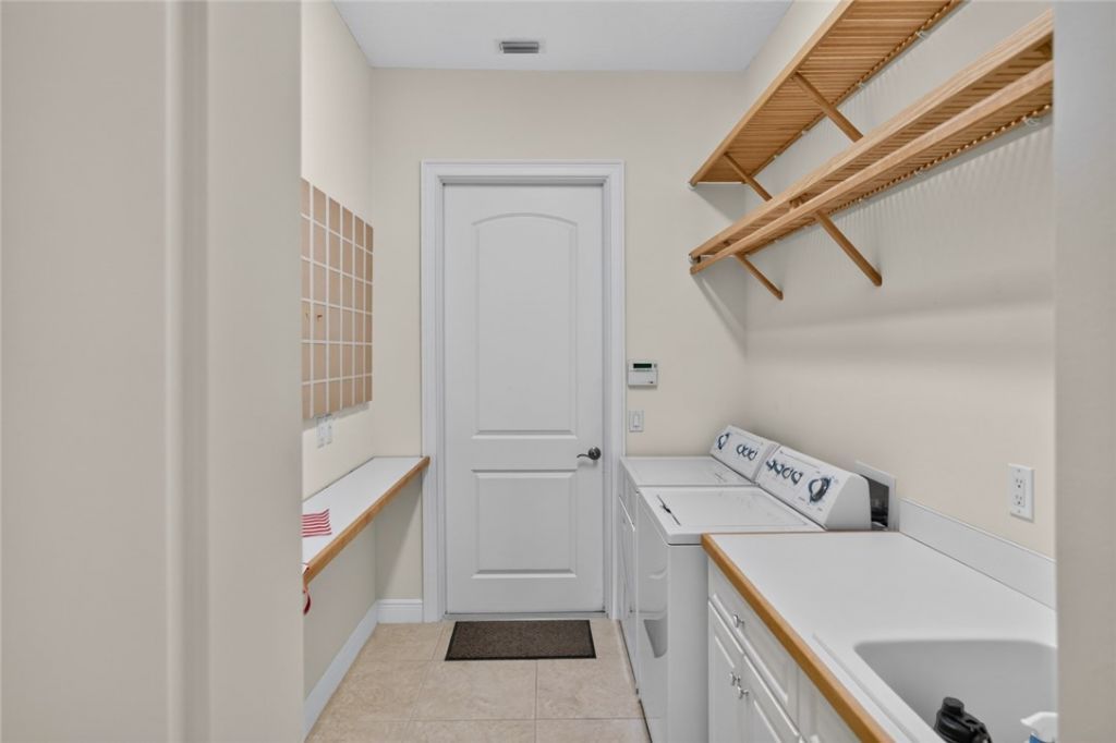 106 King Fisher Way, Sebastian, FL 32958 Photo