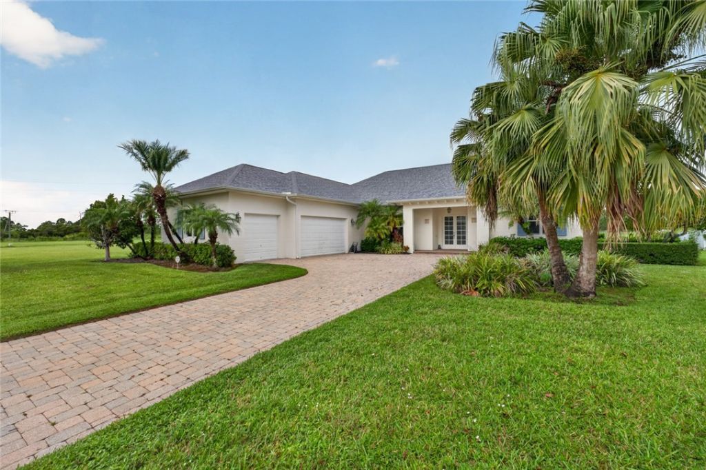 106 King Fisher Way, Sebastian, FL 32958 Photo