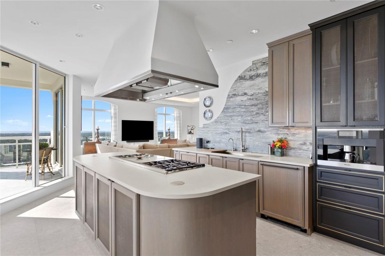 4201 Bayshore Boulevard, Unit 2101, Tampa, FL 33611 Photo