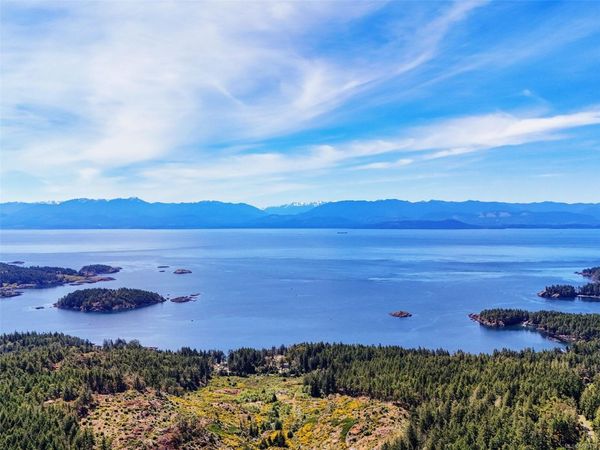 560 Wilderness Pl , Sooke, BC V9Z 1C4