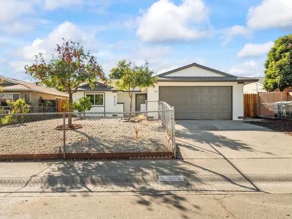 4242 Worthington Dr, North Highlands, CA 95660