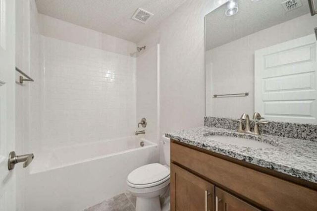 8331 Amalfi Circle, Fort Pierce, FL 34951 Photo