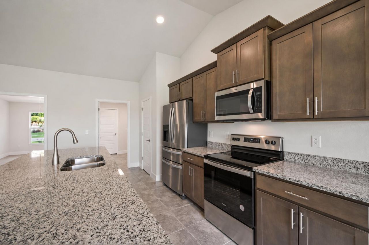 8331 Amalfi Circle, Fort Pierce, FL 34951 Photo