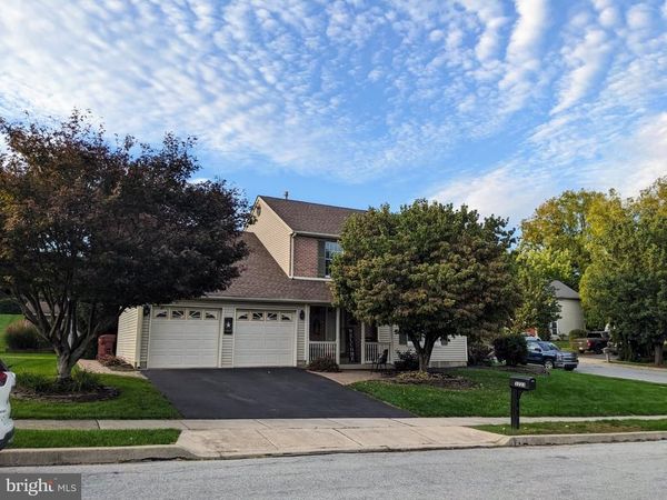 3223 FLATROCK DRIVE , WHITEHALL, PA 18052