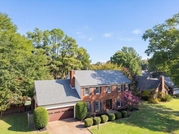 7970 FARINDON DR, Germantown, TN 38138