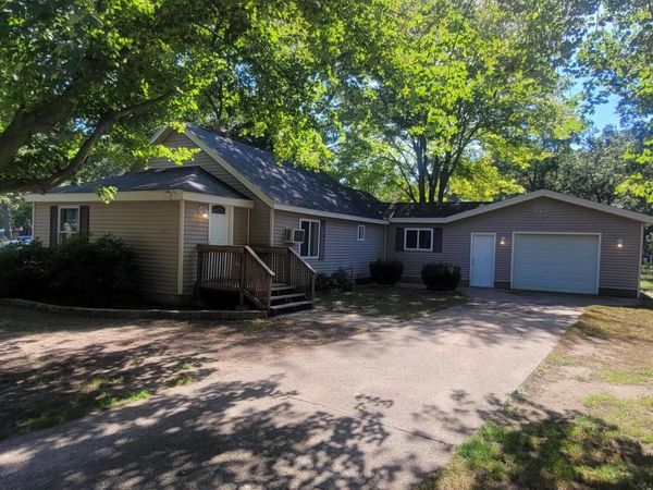 1367 E Summit Avenue, Muskegon, MI 49444