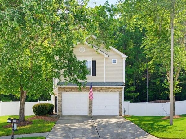 179 Oak Grove Place , Acworth, GA 30102