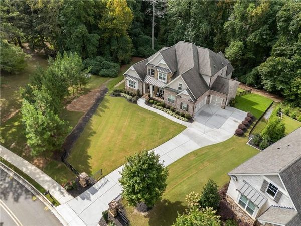 7559 Bates Drive, Alpharetta, GA 30004