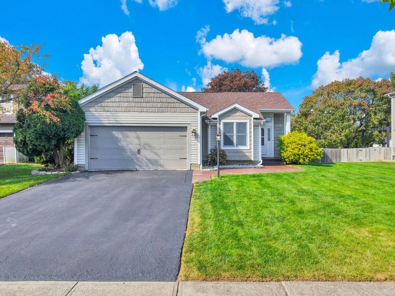 3229 Reed Point Court, Hilliard, OH 43026 Photo 2