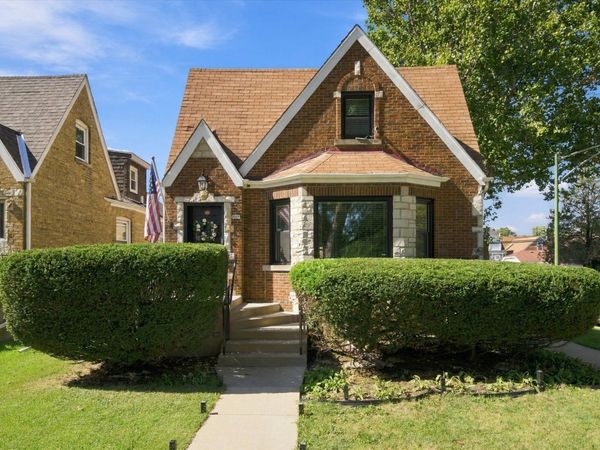 3066 N Nordica Avenue , Chicago, IL 60634
