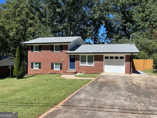 988 Tamarack Trail, Forest Park, GA 30297