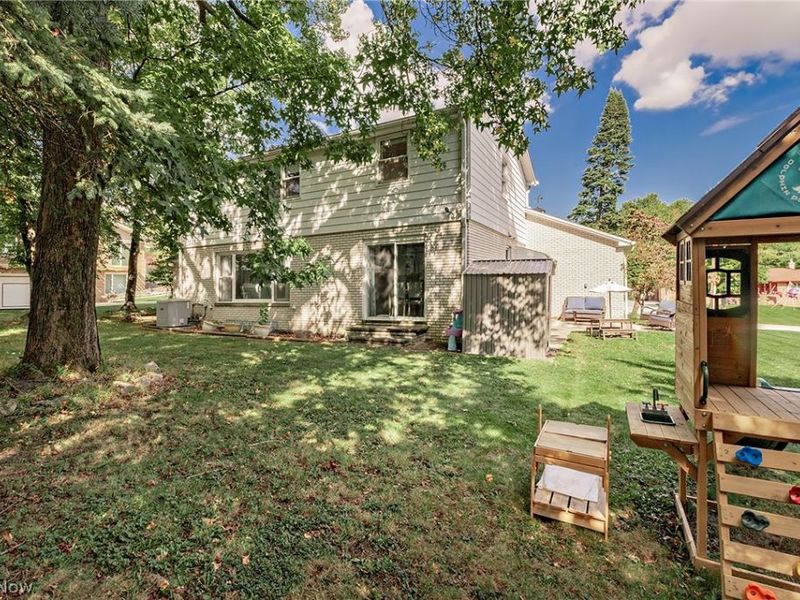 694 Simich Drive, Seven Hills, OH 44131 Photo 45