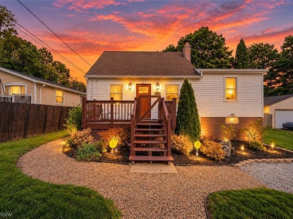2719 Mohican Boulevard, Lakemore, OH 44312