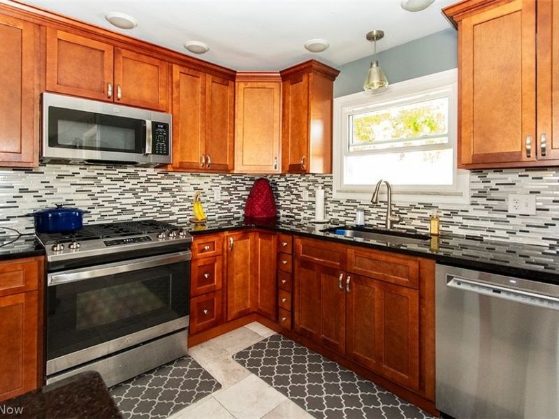 22276 Sandy Lane, Fairview Park, OH 44126 Photo 15