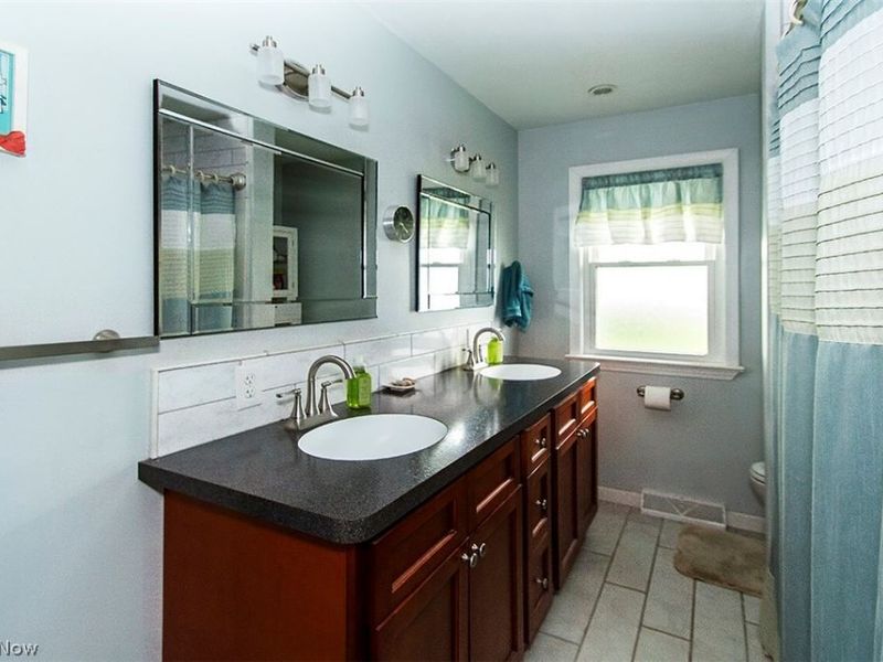 22276 Sandy Lane, Fairview Park, OH 44126 Photo 21