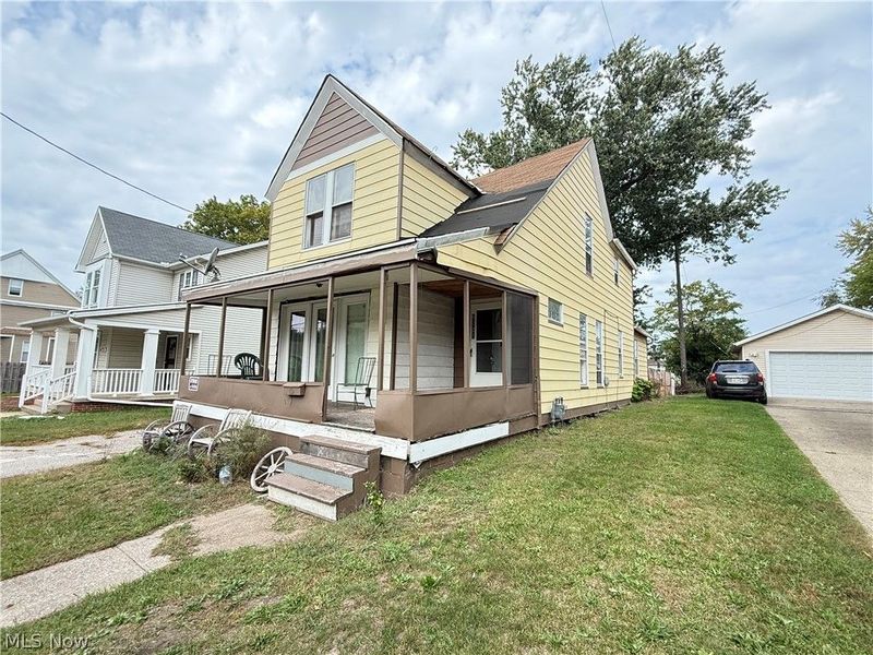 6721 Hough Avenue, Cleveland, OH 44103 Photo 2