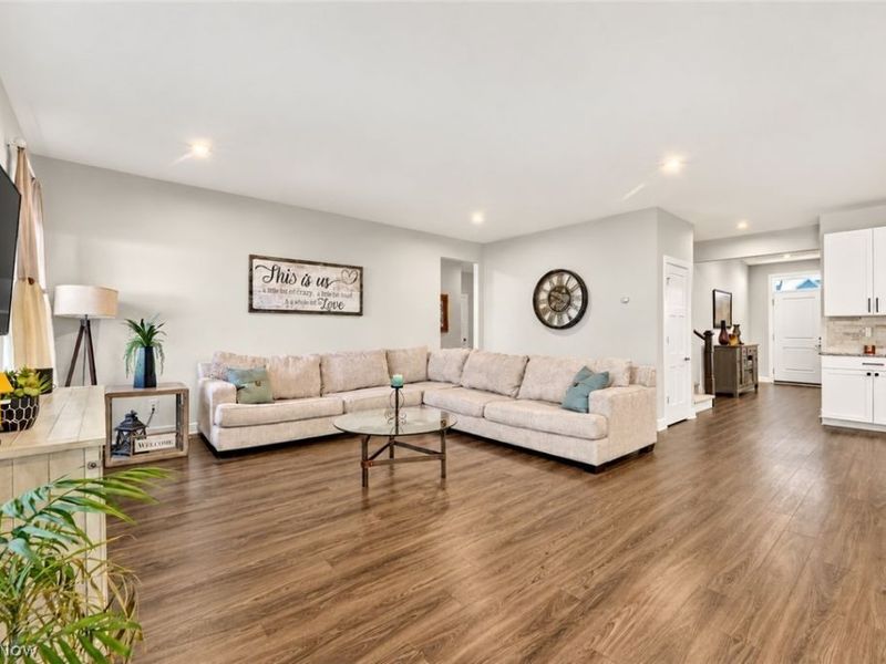 8331 Brodie Boulevard, Mentor, OH 44060 Photo 9