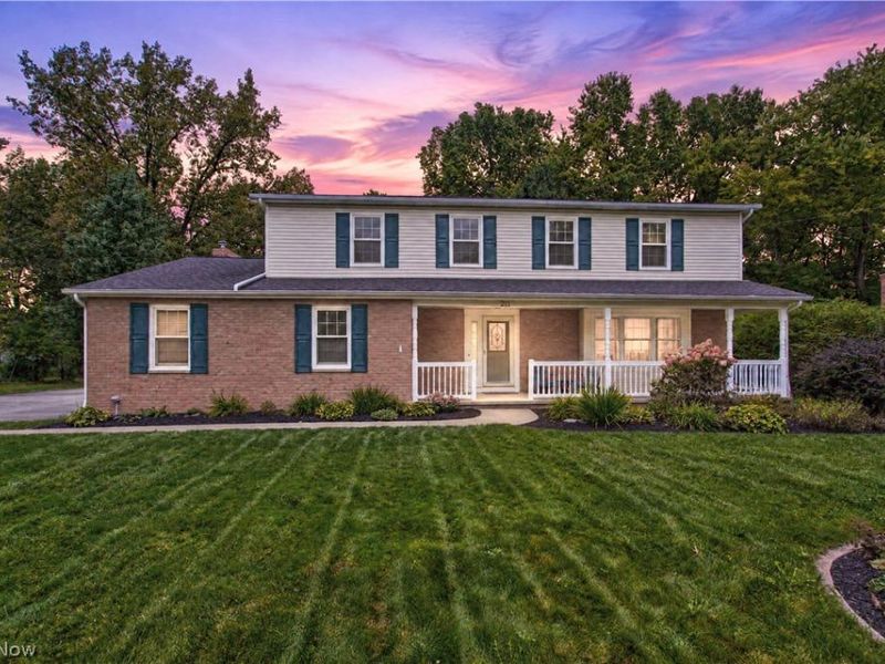 211 Beacon Hill Boulevard, Northfield, OH 44067 Photo 2