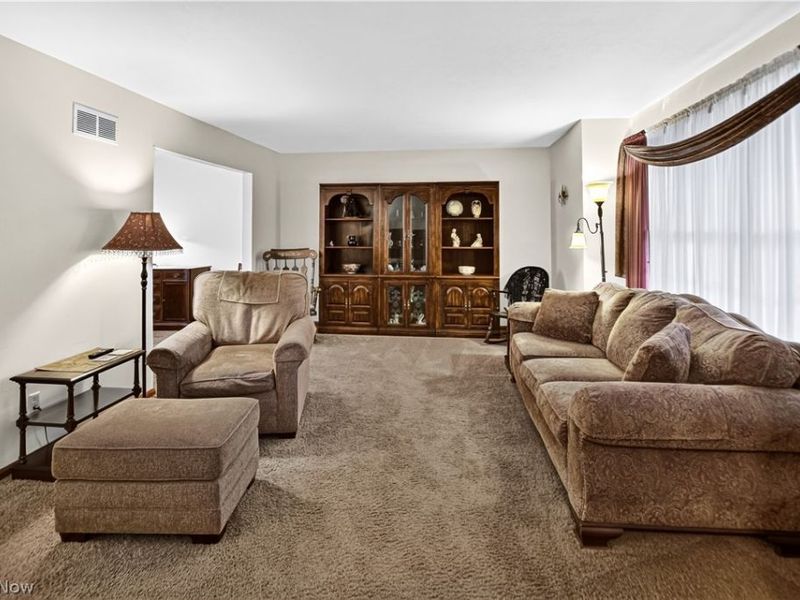 211 Beacon Hill Boulevard, Northfield, OH 44067 Photo 5