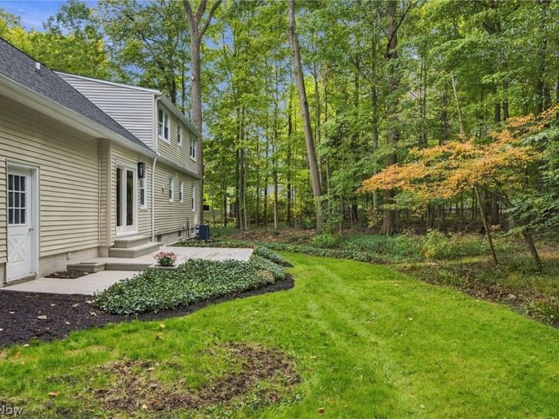 6792 Glenview Street, Mayfield Village, OH 44143 Photo 48