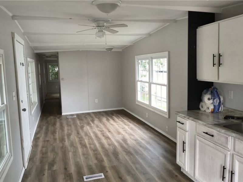 8162 Russell Lane, Cleveland, OH 44144 Photo 6