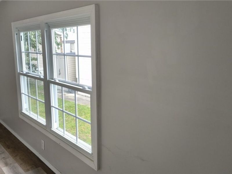 8162 Russell Lane, Cleveland, OH 44144 Photo 7