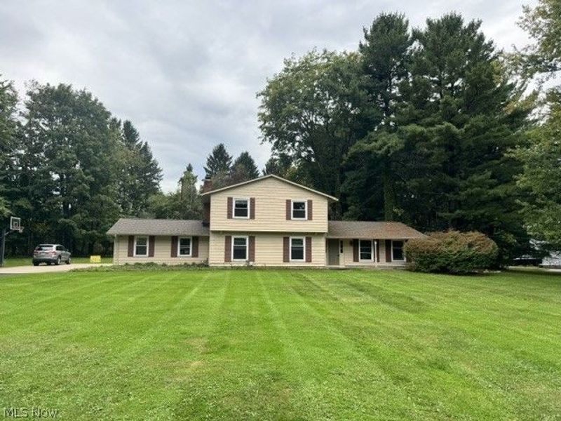 1186 Sheerbrook Drive, Chagrin Falls, OH 44022 Photo 1