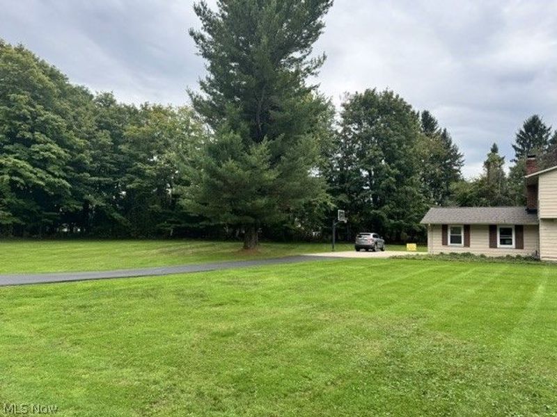 1186 Sheerbrook Drive, Chagrin Falls, OH 44022 Photo 3