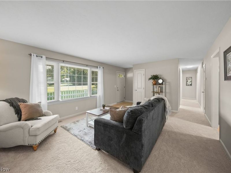 295 Cambridge Drive, Aurora, OH 44202 Photo 3