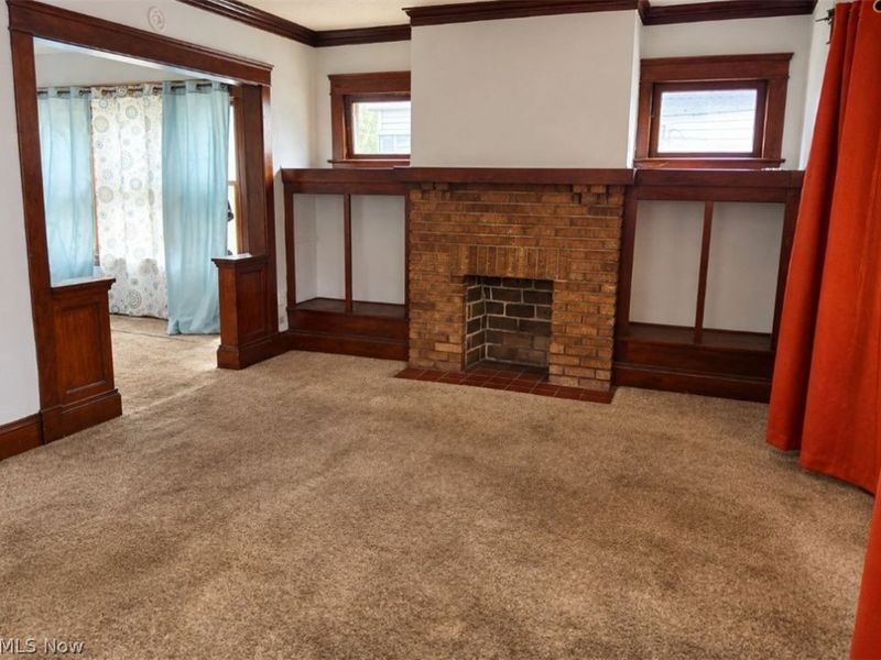 15811 Huntmere Avenue, Cleveland, OH 44110 Photo 2