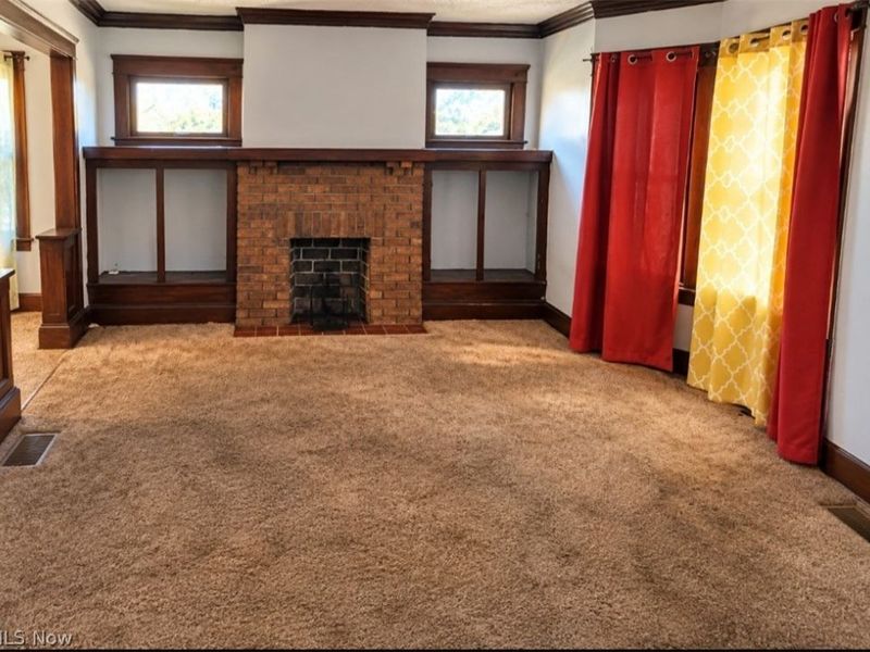 15811 Huntmere Avenue, Cleveland, OH 44110 Photo 3