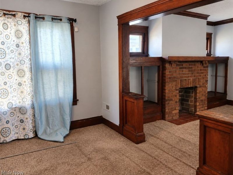 15811 Huntmere Avenue, Cleveland, OH 44110 Photo 5