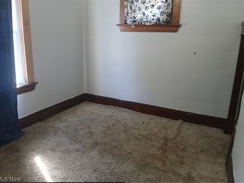 15811 Huntmere Avenue, Cleveland, OH 44110 Photo 8
