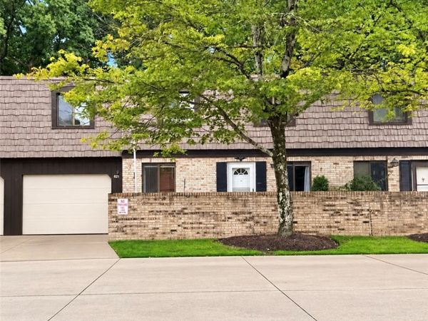 621 Tollis Parkway, Unit 6-46, Broadview Heights, OH 44147