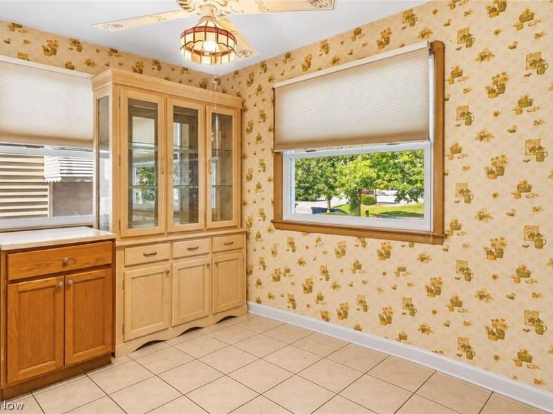 6009 Biddulph Road, Brooklyn, OH 44144 Photo 11