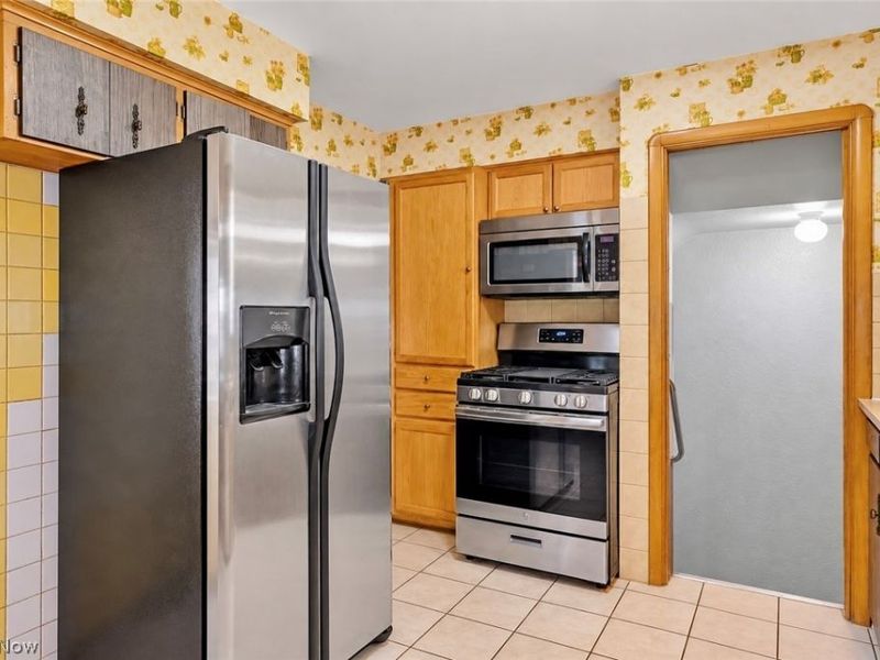 6009 Biddulph Road, Brooklyn, OH 44144 Photo 7