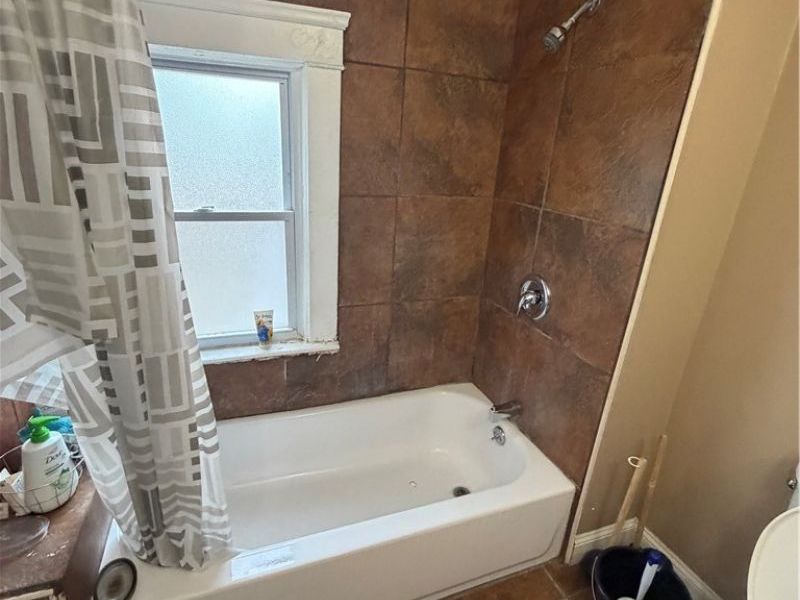14609 Alder Avenue, Cleveland, OH 44112 Photo 4