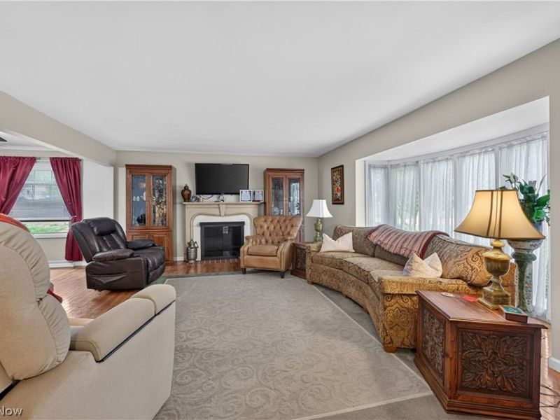 1443 Wilkshire Circle SW, North Canton, OH 44720 Photo 6