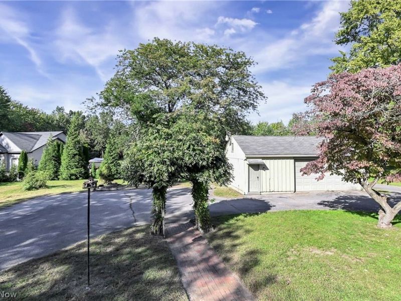 9327 Lake Shore Boulevard, Mentor, OH 44060 Photo 17
