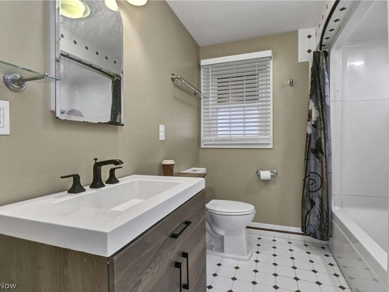 9327 Lake Shore Boulevard, Mentor, OH 44060 Photo 29