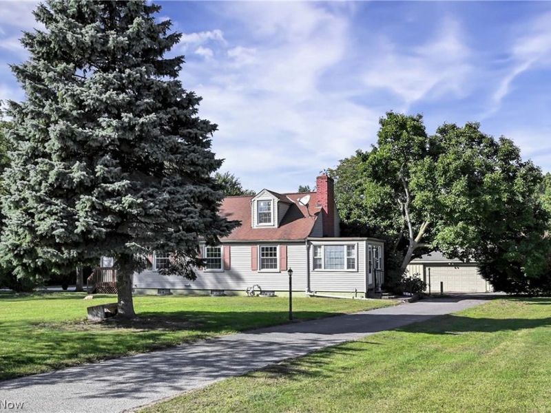 9327 Lake Shore Boulevard, Mentor, OH 44060 Photo 4