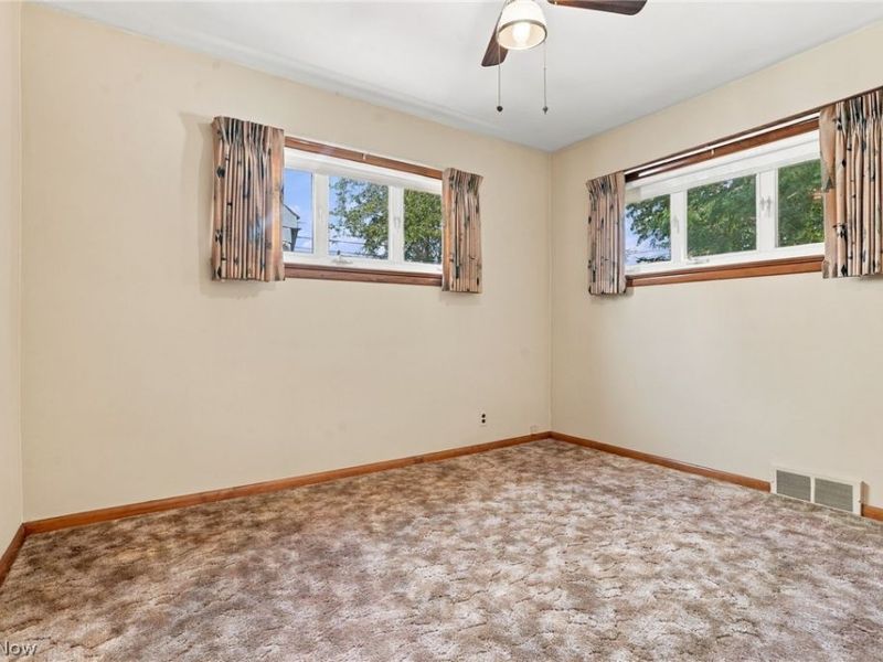 819 E 261st Street, Euclid, OH 44132 Photo 21
