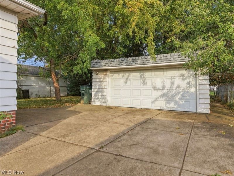 819 E 261st Street, Euclid, OH 44132 Photo 32