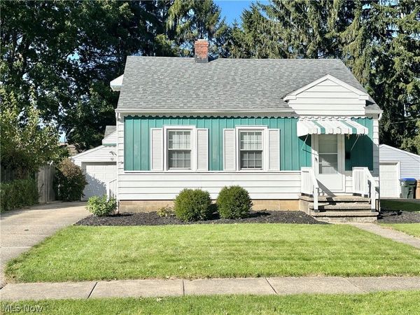 119 Adams Avenue, Cuyahoga Falls, OH 44221