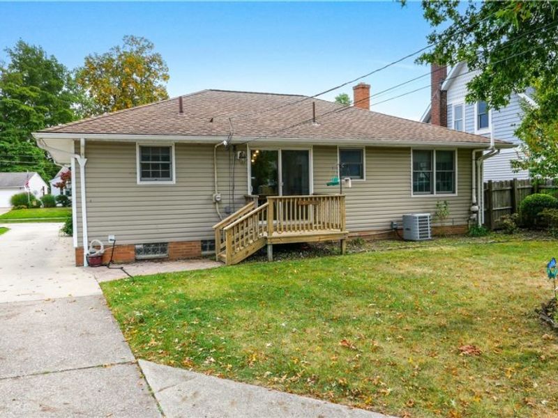 114 S Point Drive, Avon Lake, OH 44012 Photo 26