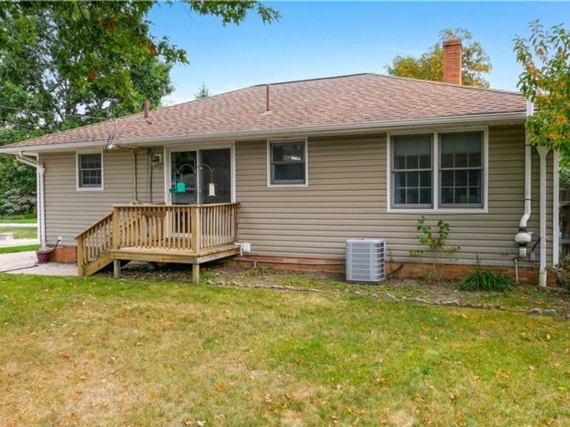 114 S Point Drive, Avon Lake, OH 44012 Photo 27